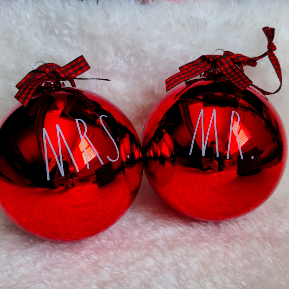 RAE DUNN Mrs. & Mr. Glass Ornaments